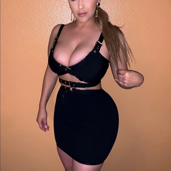 Baddie 2 piece set - Picture 2 of 3